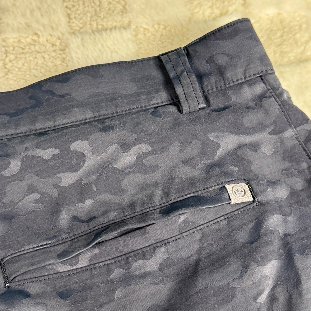 Peter Millar Mens 46R Navy Blue Camo Performance Golf Shorts Stretch Flat Front - Picture 9 of 11